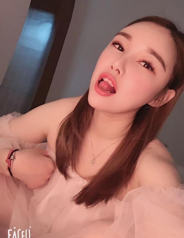 建邺会点日语的妹子