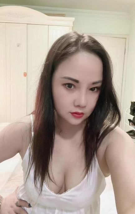 长宁熟女人妻晓霞