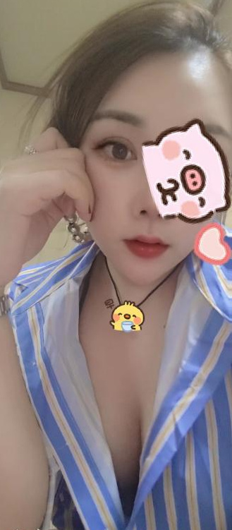 三顾江汉路妞妞