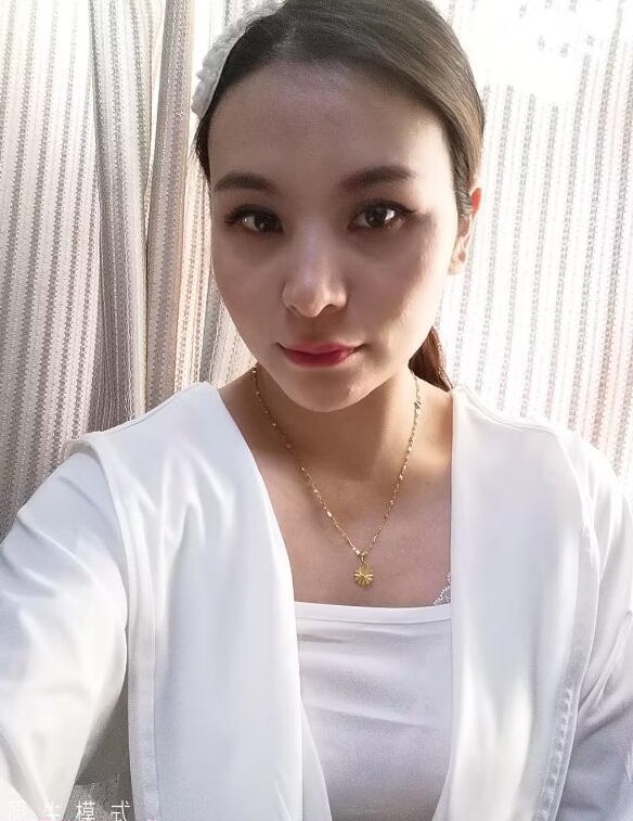 汉口火车站娇小少妇