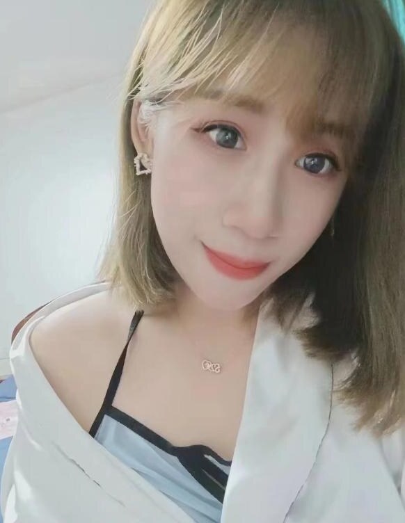 体验熟女草莓