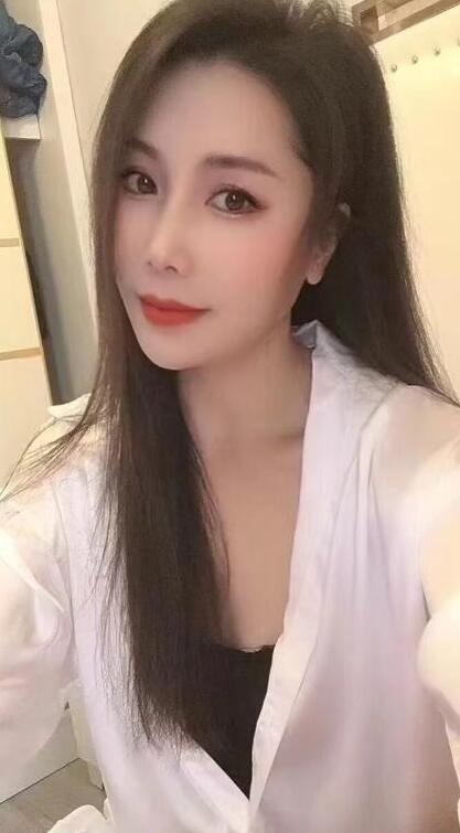 普陀苗族长腿佳芯