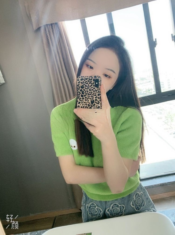 云龙湖畔温柔女孩