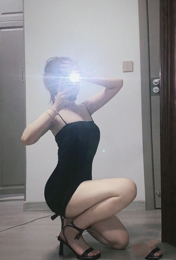 长的还可以的小妹