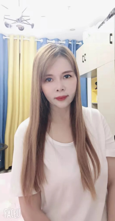 龙华小美姐