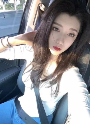 会舞蹈刚下海美眉