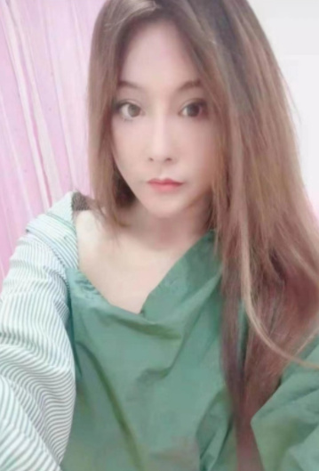 体验非常骚的少妇