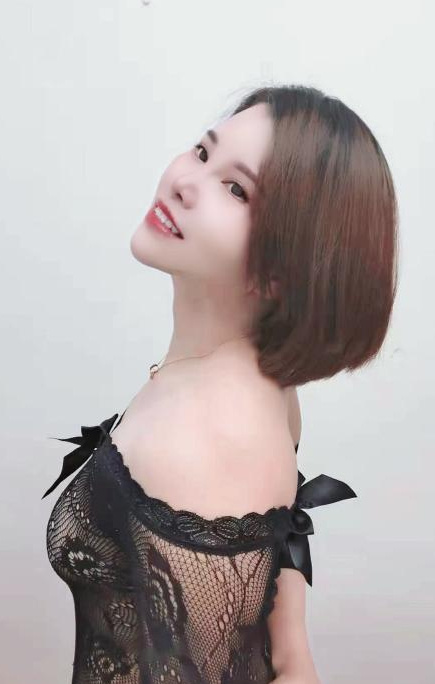 丝袜制服姐姐