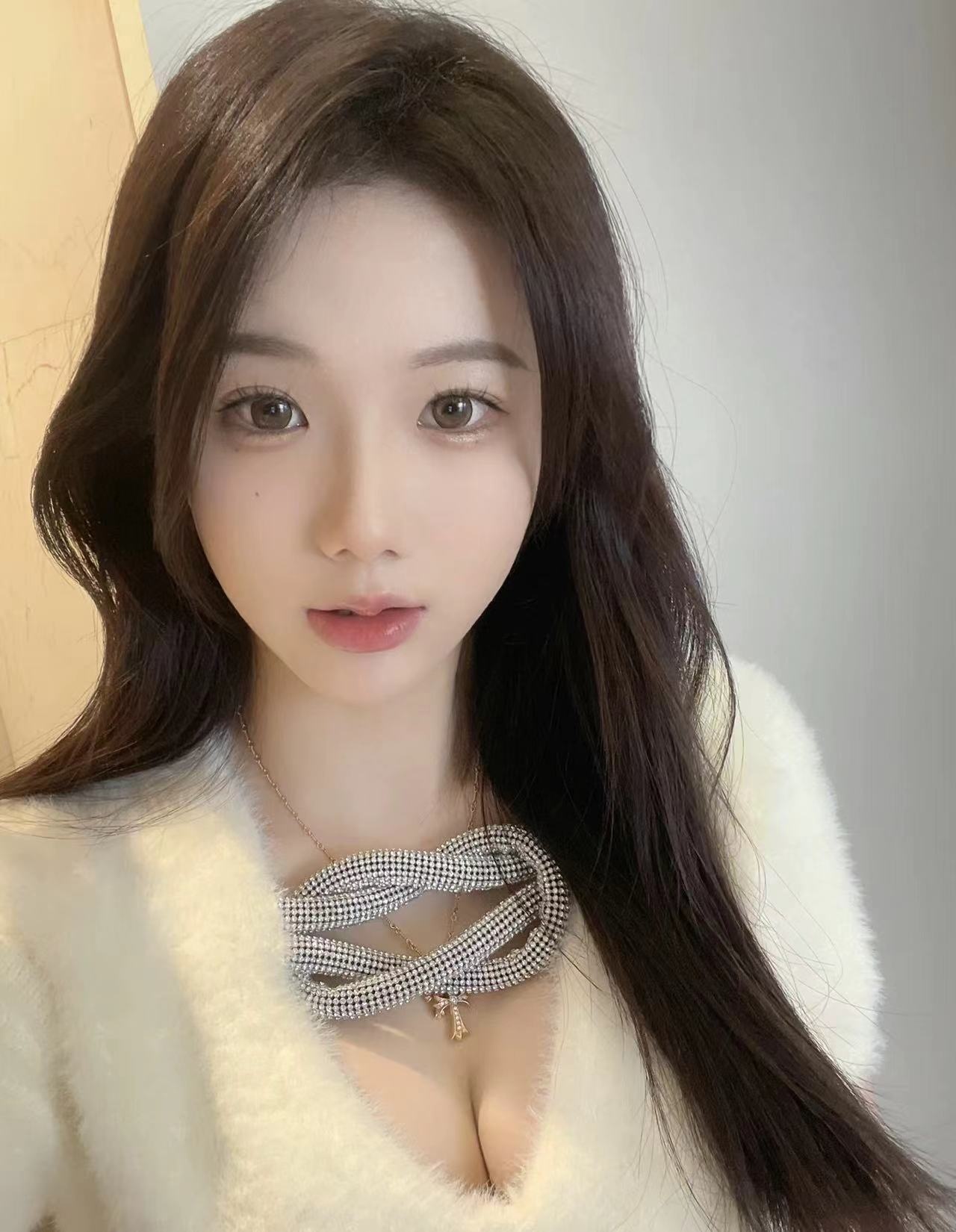 气质性感香甜的妹子
