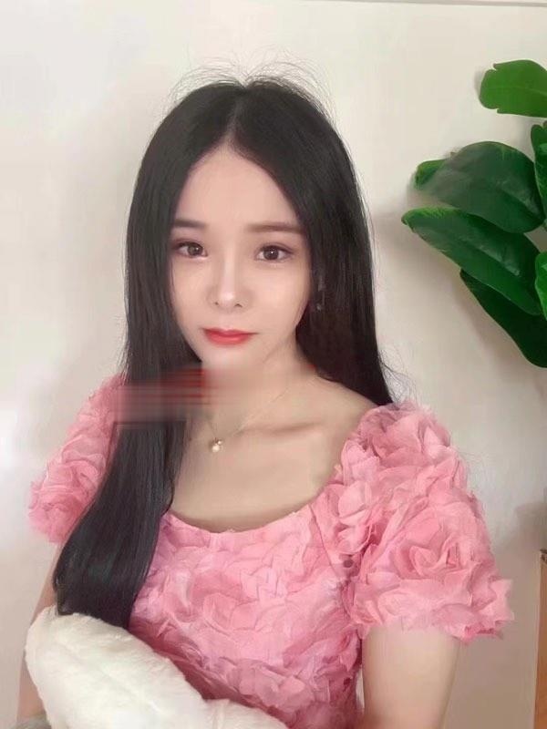 C米回归 24岁的萝莉型邻家美女