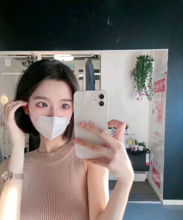 瑜伽姐妹一字马