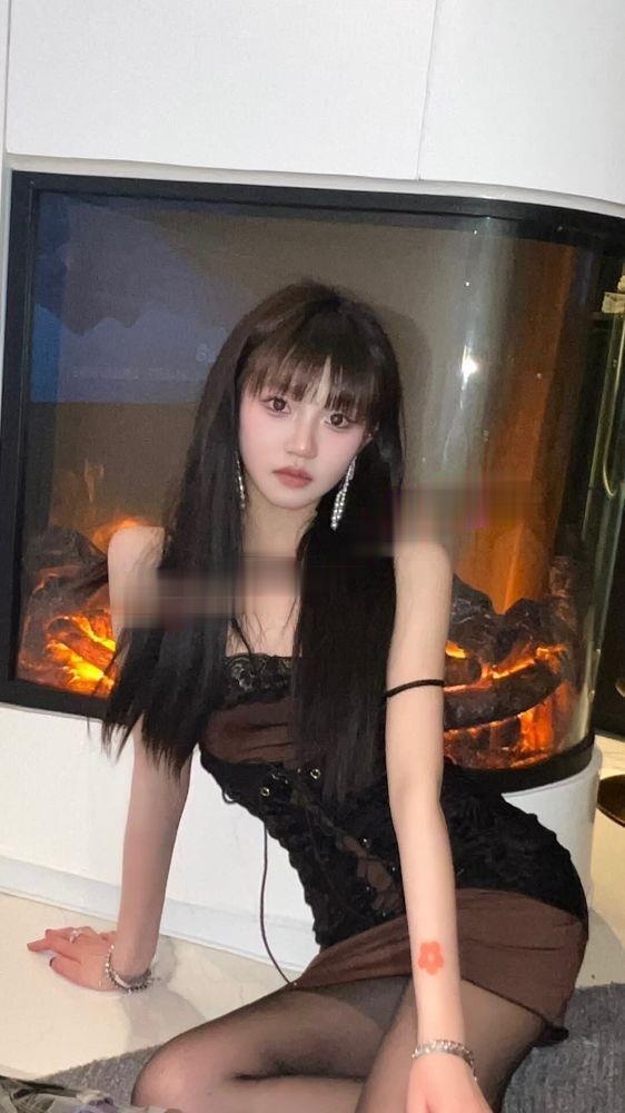 杨浦区极品嫩妹，B紧多水