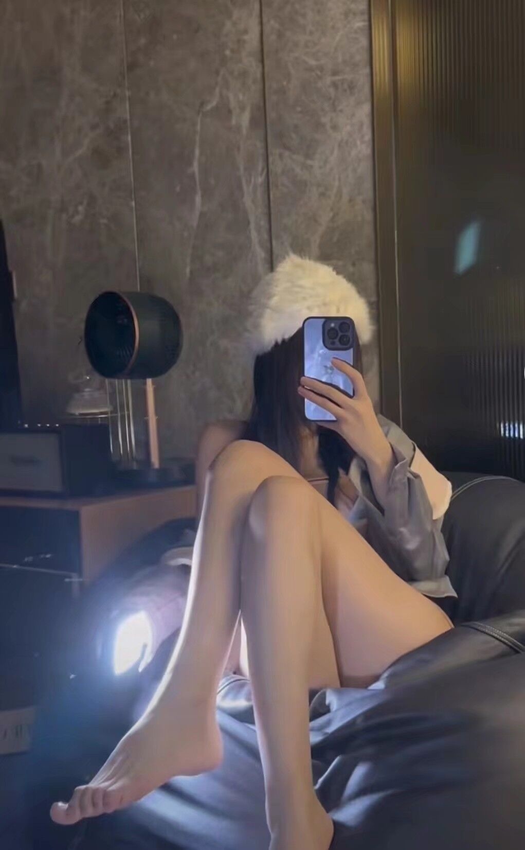 天河出击清纯制服小姐姐