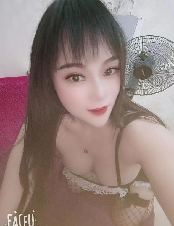 爱穿情趣的小可爱