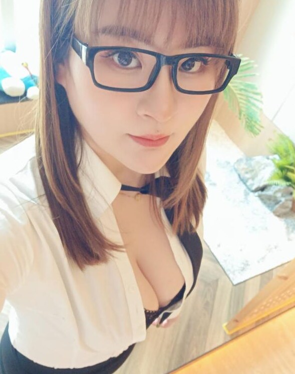 服务控的雪儿