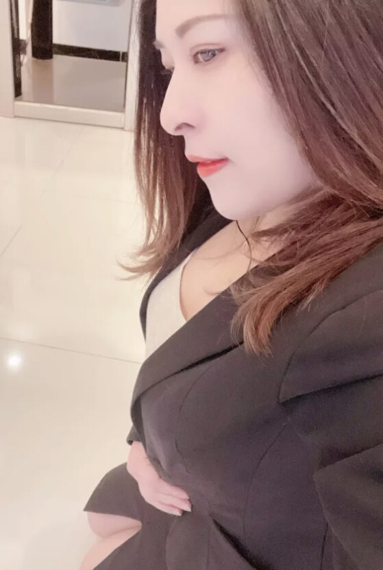 体验少妇伊梦