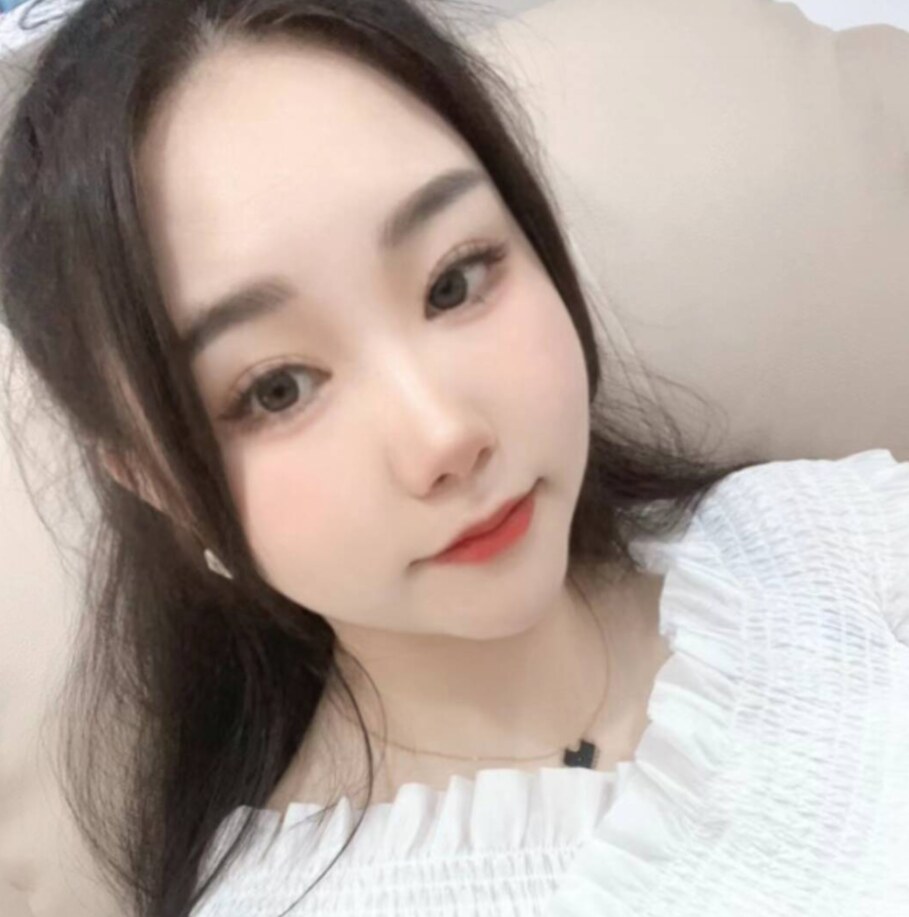 芒果妹妹性感丰满