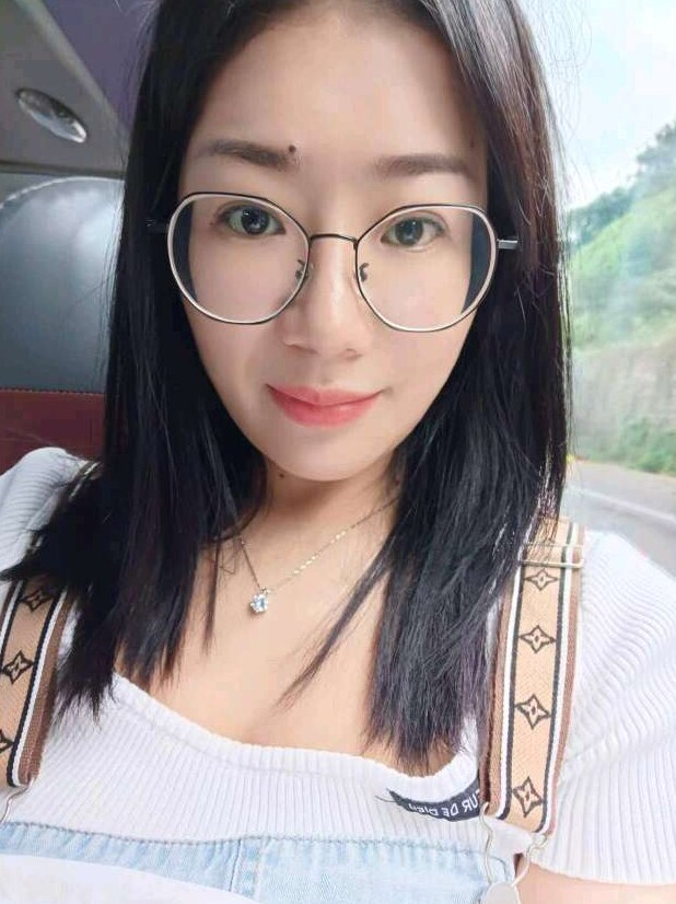 拱墅小少妇烟火