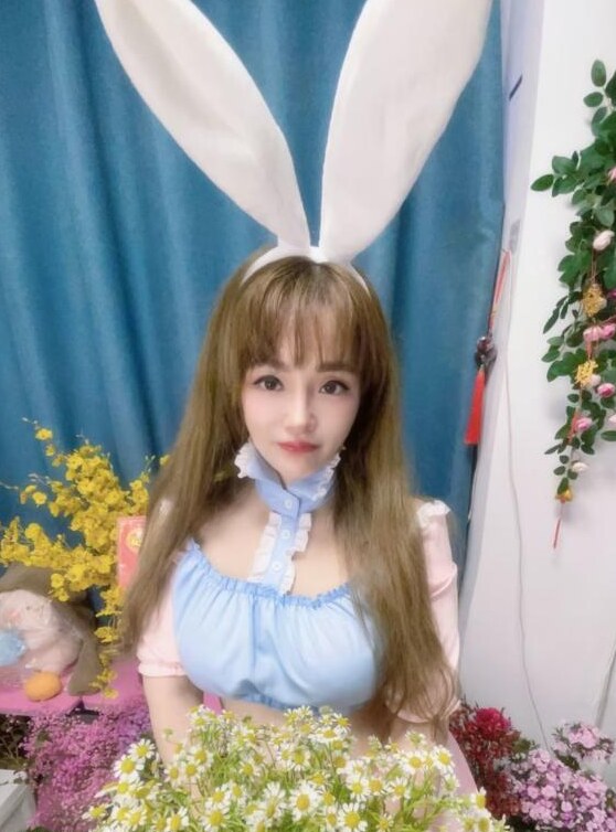 宝安天然E杯奶米娜子