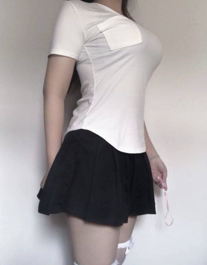 峰腰肥臀的mm，制服诱惑配合度高
