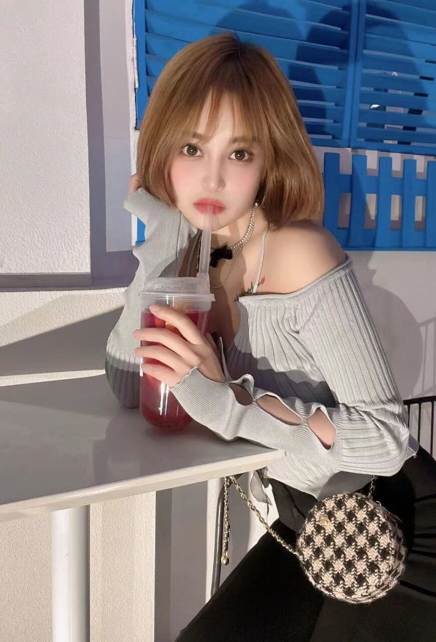 上城大胸大屁股骚妹