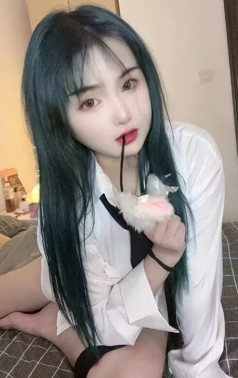 越秀年轻小妹天依