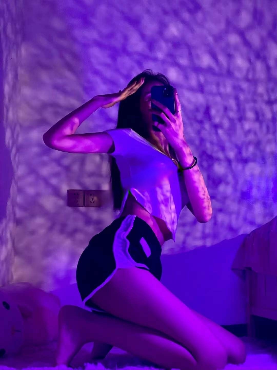 25岁清纯妹子，身材姣好