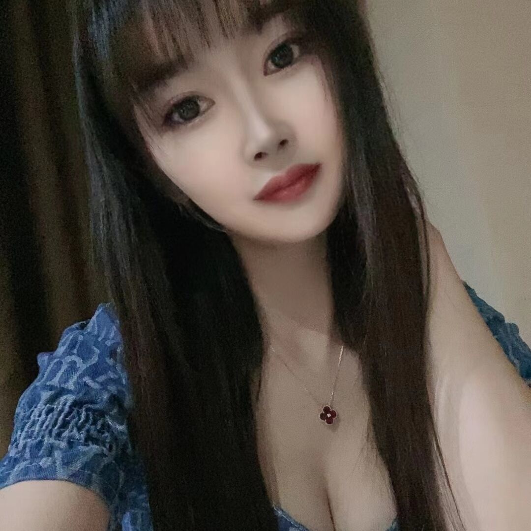 长相标志的邻家妹子