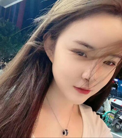 私藏已久的小骚妹