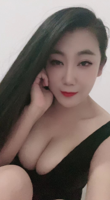 河东大奶芳芳