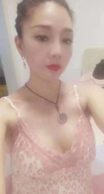 上海双飞骚少妇