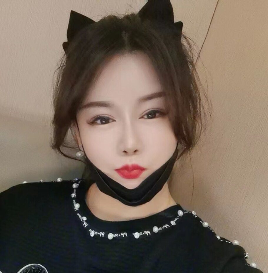 纹身小妹能飞