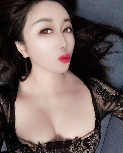 大胸骚御姐