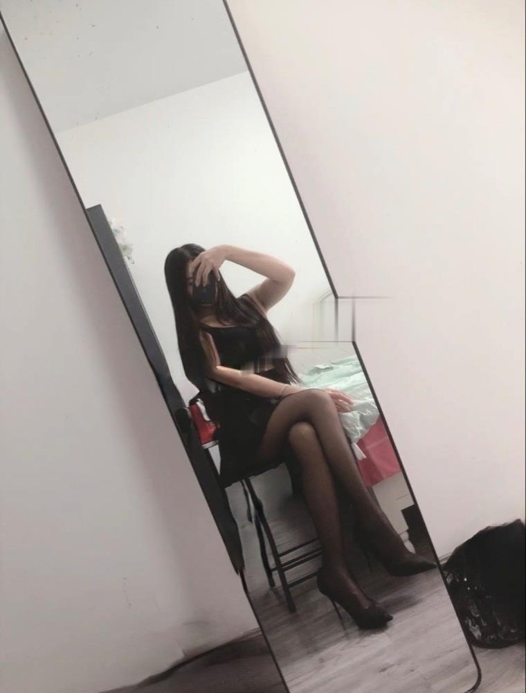 达官营青春款大波妹