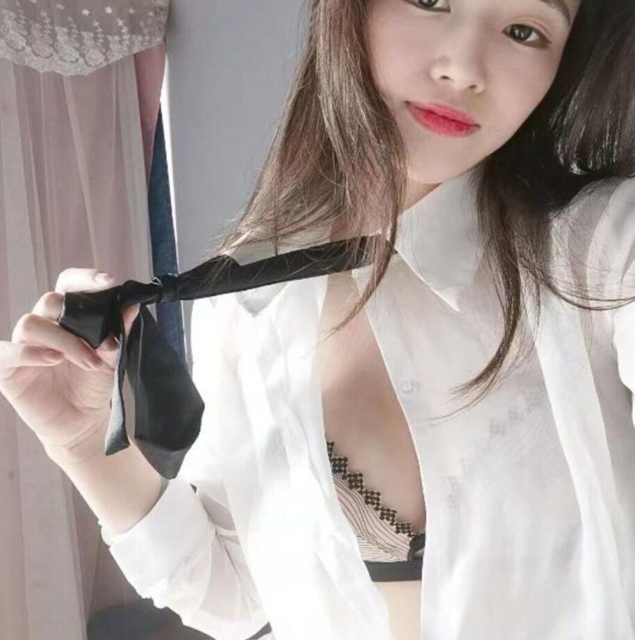 黑丝网美乳诱人倩倩
