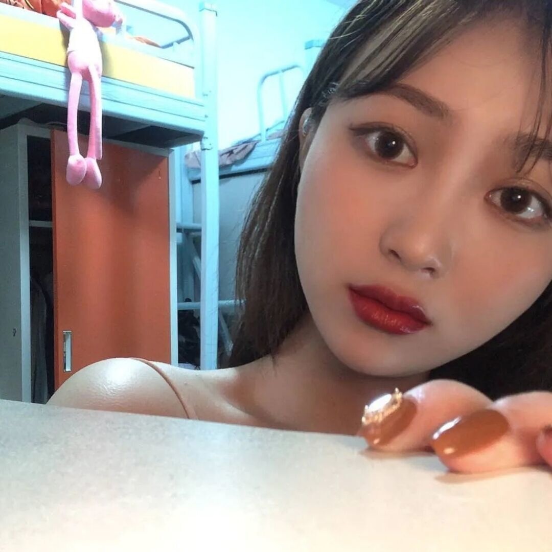 颜值长腿服务性感大奶妹