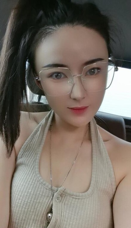 美容院单飞小妞