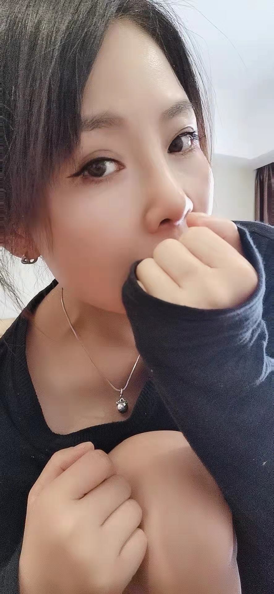 越秀大奶少妇涵子