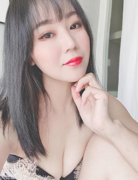 大胸美女莎莎
