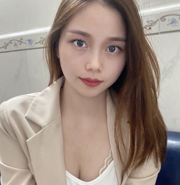 颜值精致的妹子