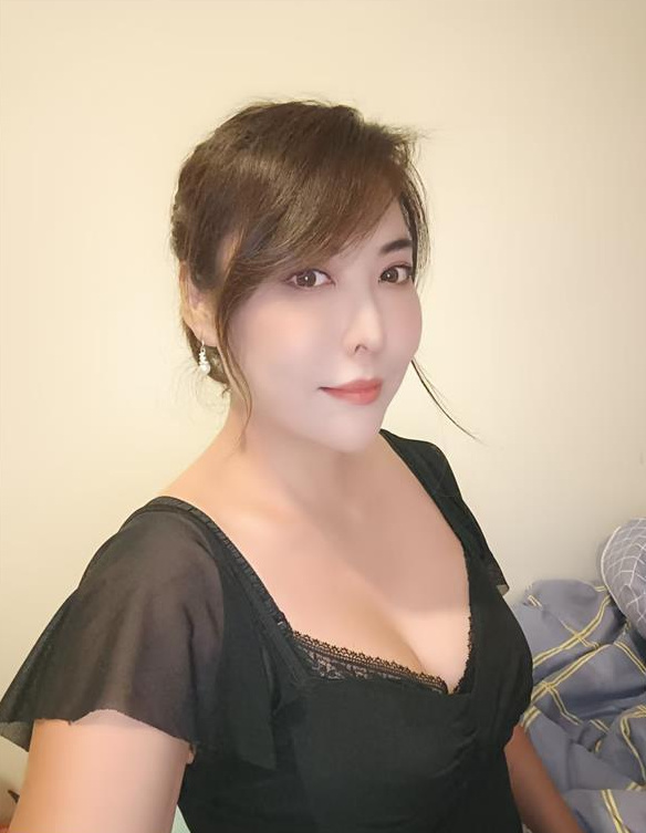 气质轻熟女诱惑型