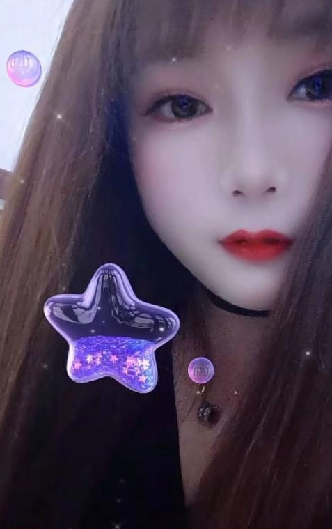 水嫩嫩的软妹子