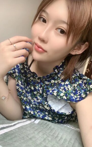 高颜值晴儿