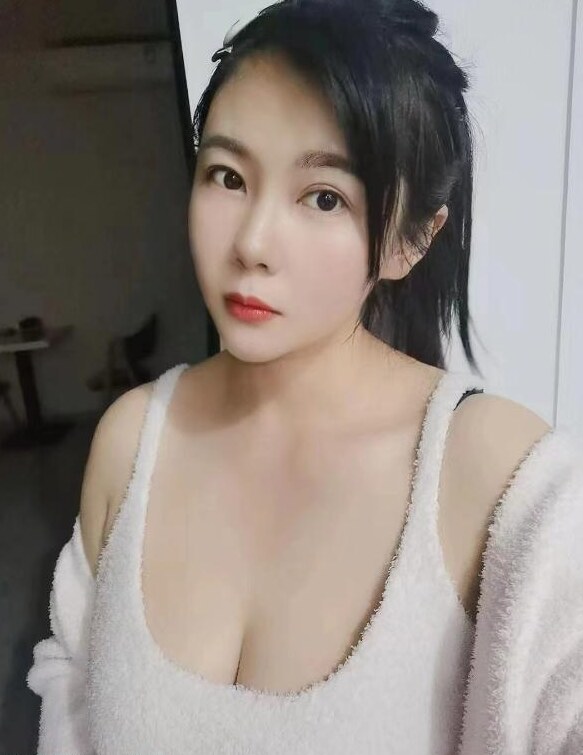 咸水沽水嫩大奶少妇