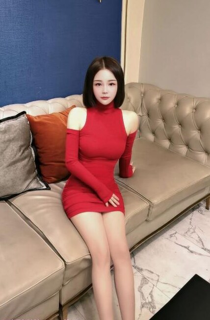 宝安性感短发美女