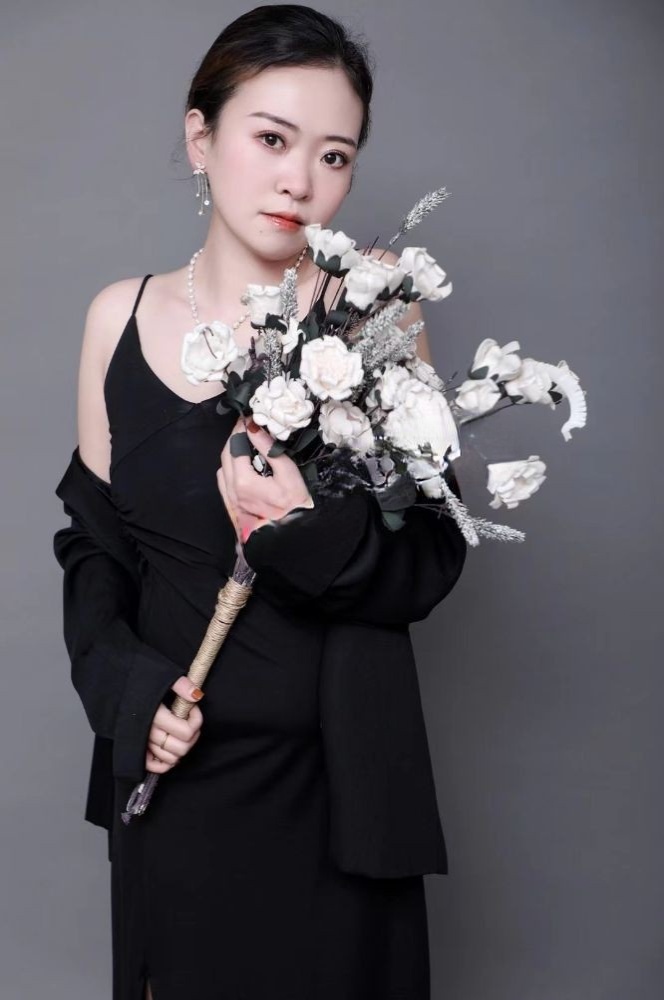 96年大妹子贵在年轻
