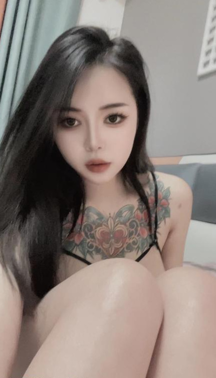 会潮喷的花胸