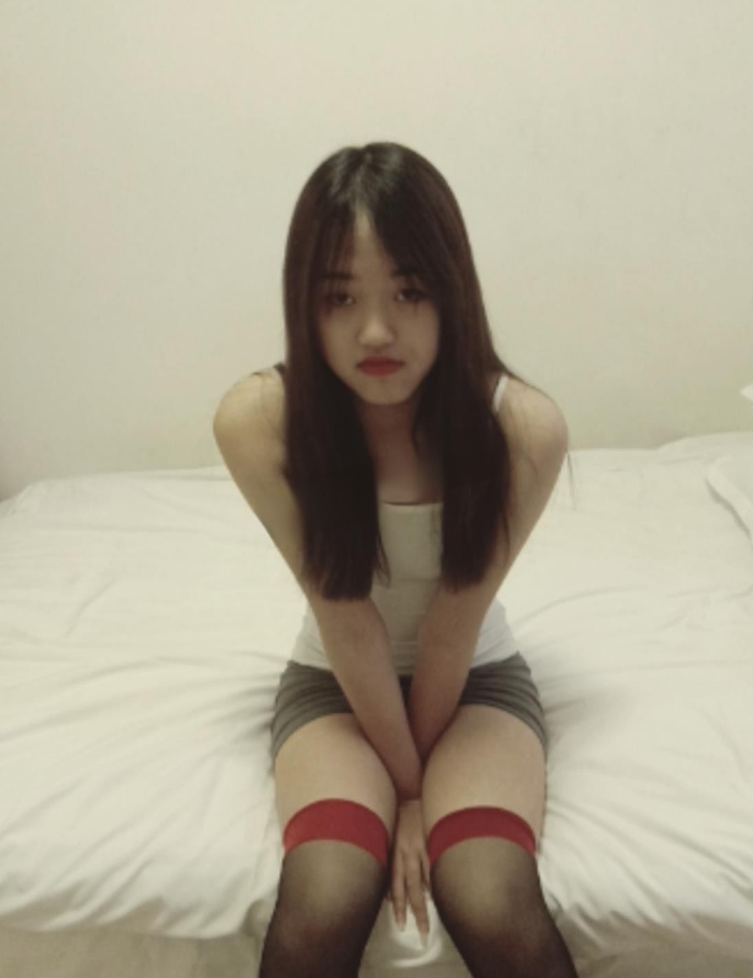 天河黑丝嫩妹洋洋