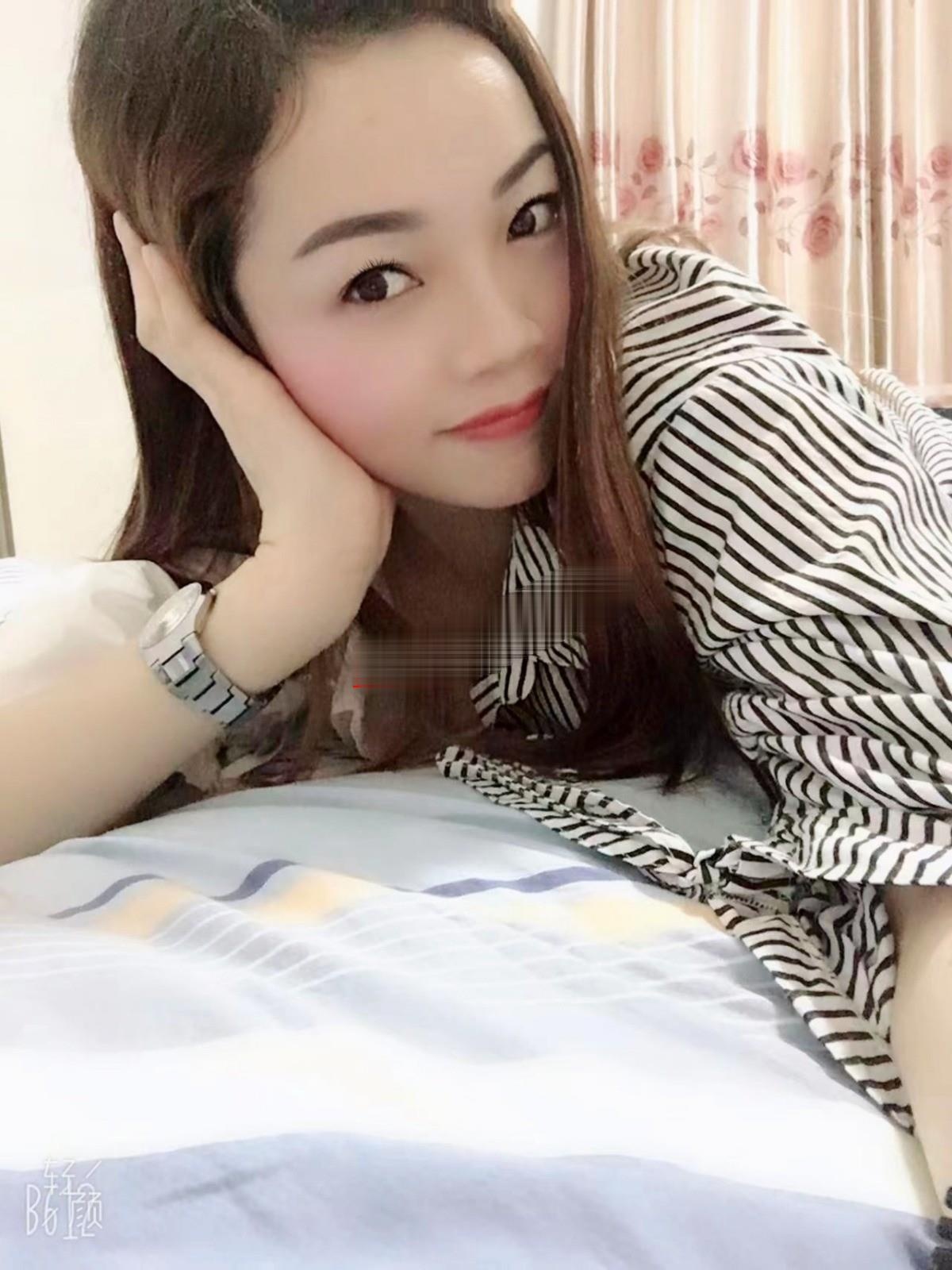 白云莞式毒龙风骚熟女