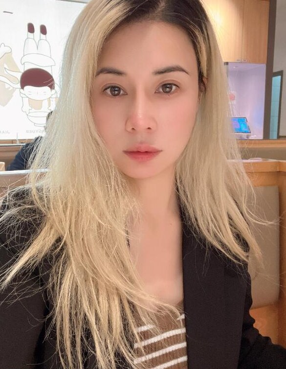 天河大胸混血美女